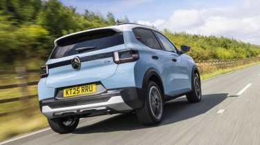 Citroen C3 UK 2025 - rear tracking 